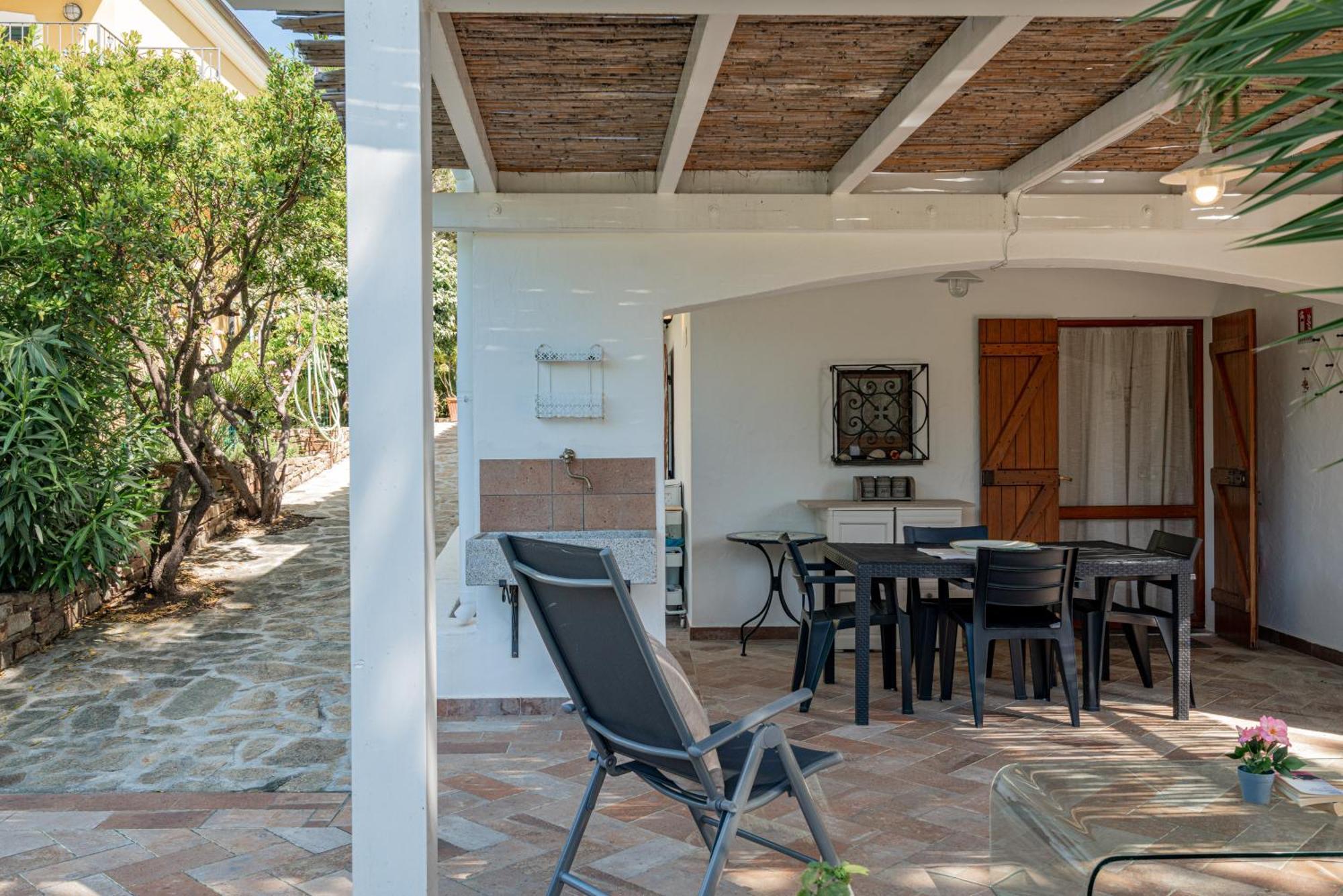Casa Donatella, In Riva Al Mare! Villa Кала Либерото Екстериор снимка